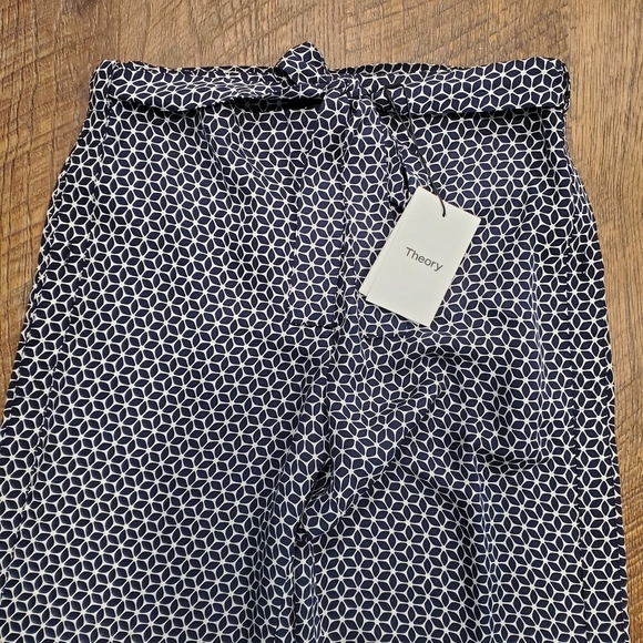 Theory Brilda Geometric Printed Pants Wide Leg Blue White Silk Button Slit 2 New - Picture 11 of 13